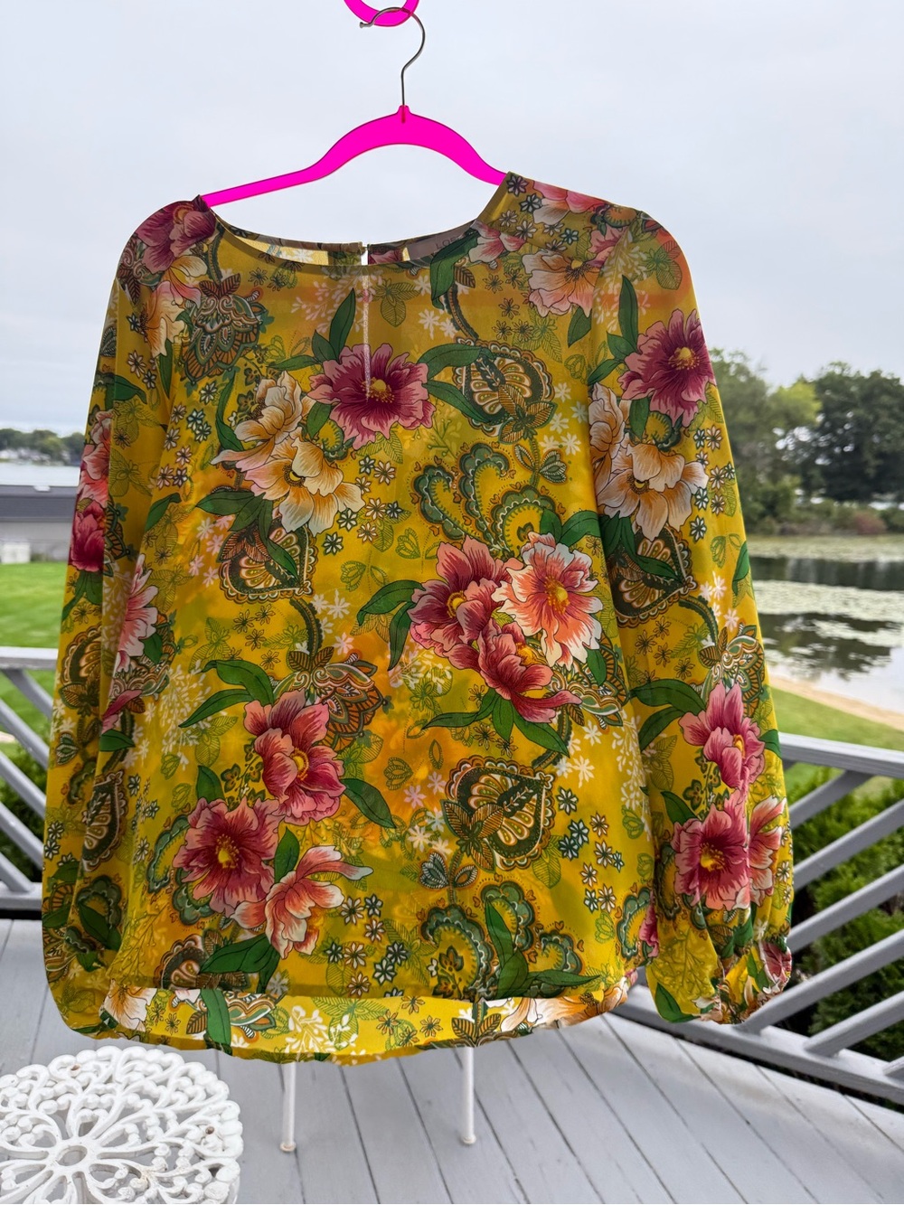 Floral Yellow Long-Sleeve Women's Top loft brand size S pre-owned with gift .